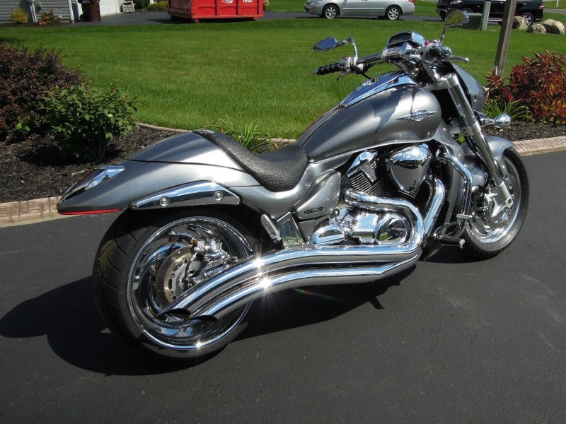 Suzuki Boulevard m109r