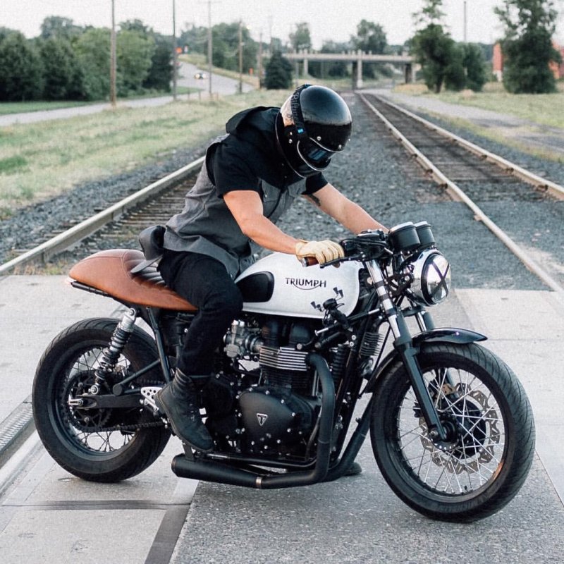 Triumph Moto Style