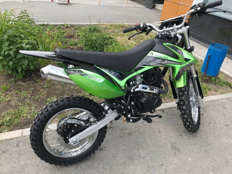 Мотоцикл кросс Motoland rz200