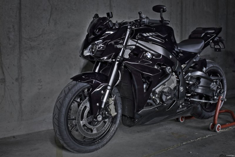 Мотоцикл БМВ s1000r чёрная