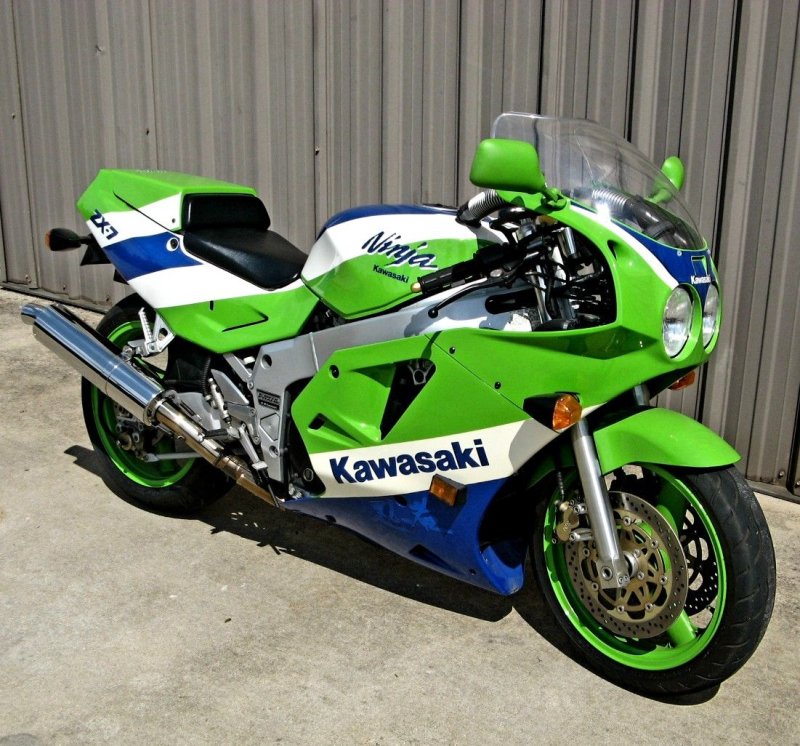 Кавасаки zx7r 1990