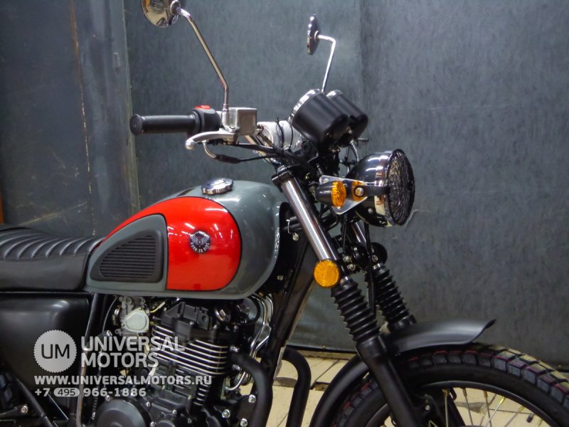 Triumph 400 мотоцикл