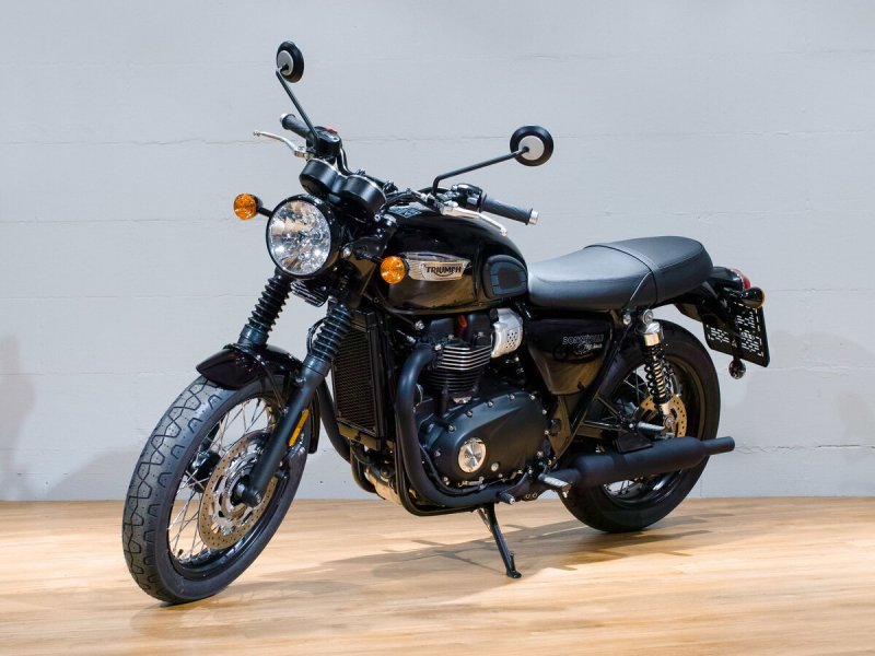 Triumph Bonneville t100 Black