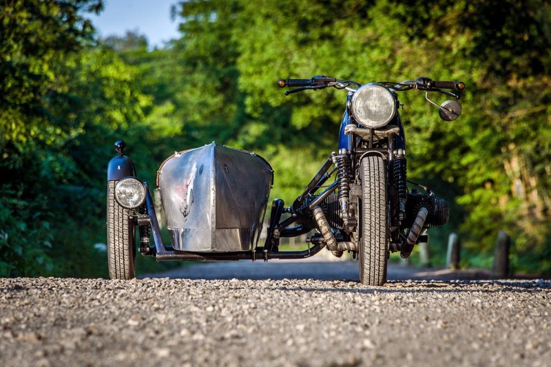 Мотоцикл с коляской Sidecar
