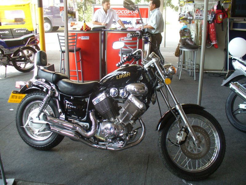 Lifan lf400 v Twin
