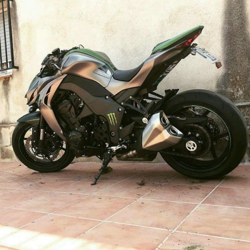 Кавасаки стритфайтер z1000