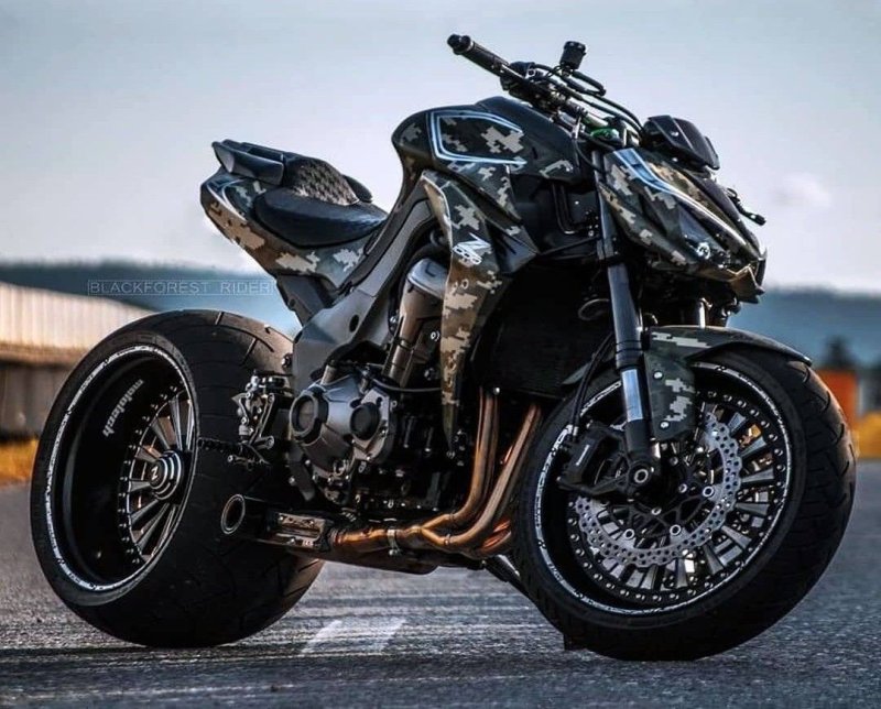 Kawasaki z1000 стрит Файтер