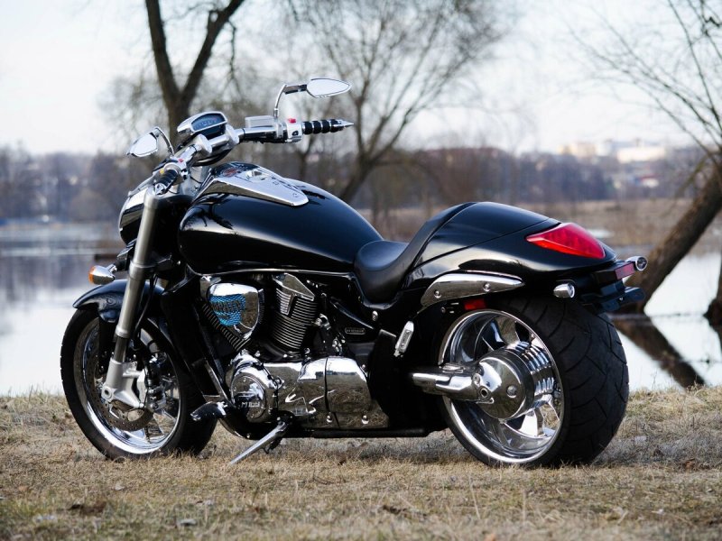 Suzuki Boulevard m109r