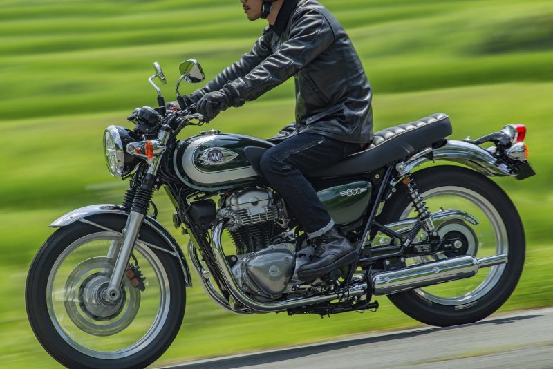 Мотоцикл Кавасаки w800