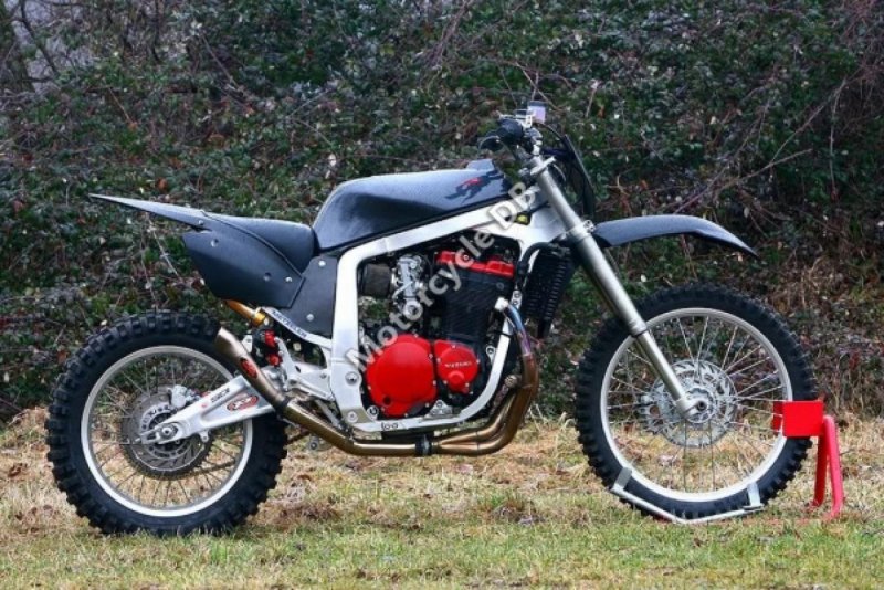 Кроссовый мотоцикл с двигателем GSX 1100