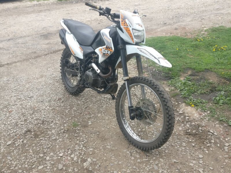 Мотоцикл эндуро 250 Fighter