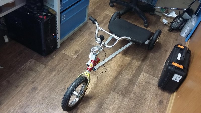Электросамокат из гироскутера