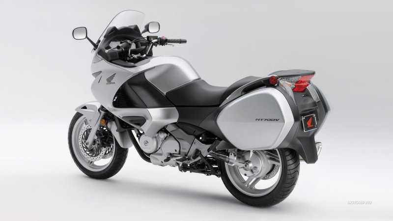Мотоцикл Honda nt700v