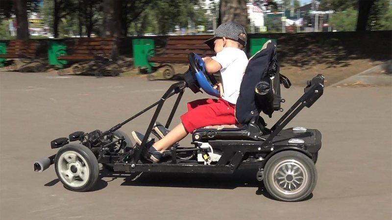 Электромобиль из гироскутера