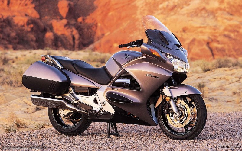 Мотоцикл Хонда St 1300