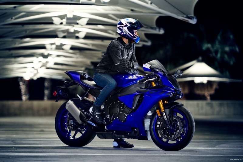 Yamaha r1 2022