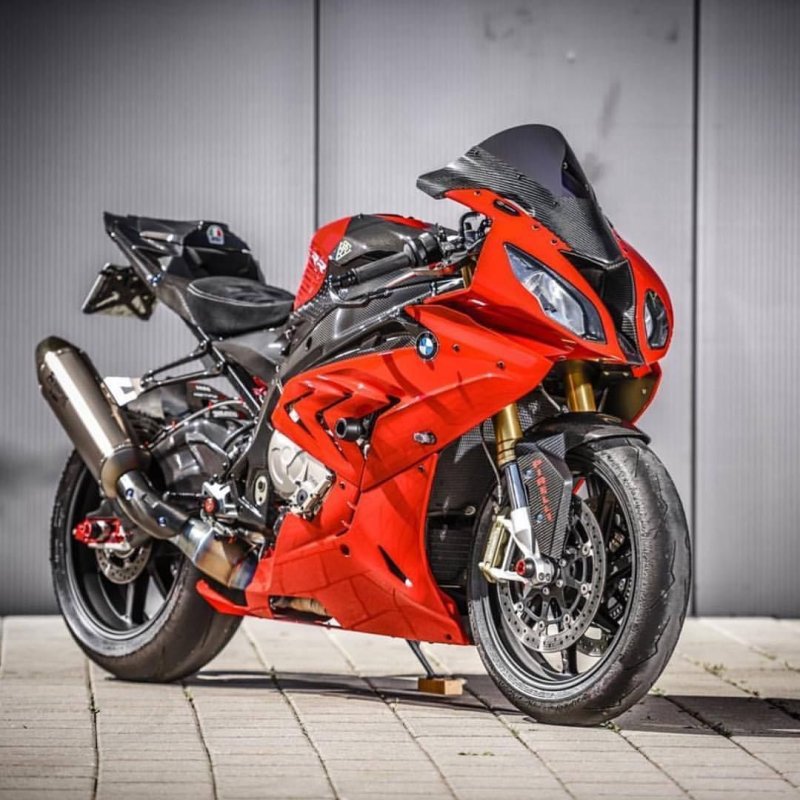 BMW RR 1000 красный
