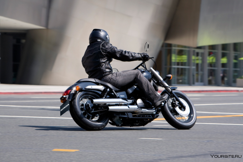 Honda vt750c2b Shadow Black Spirit