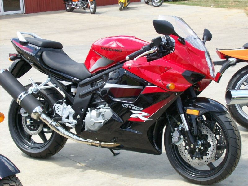 Hyosung gt650