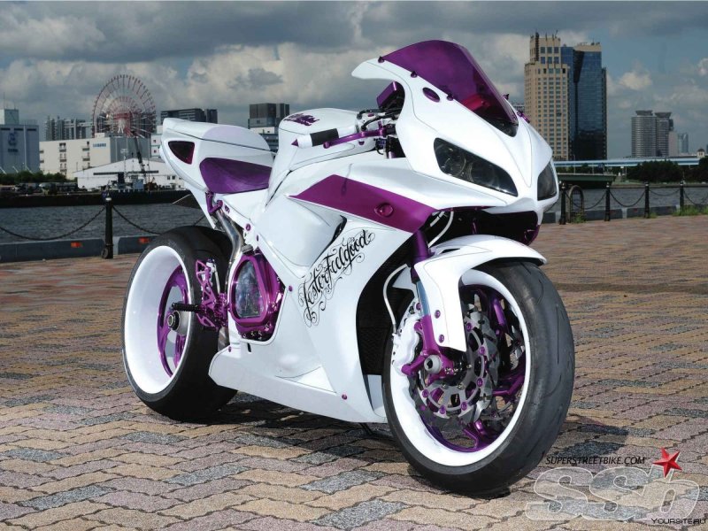 Honda cbr1000rr фиолетовый