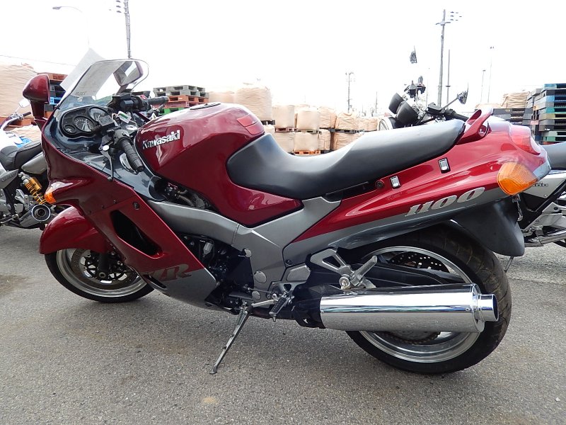 Мотоцикл Кавасаки 1100