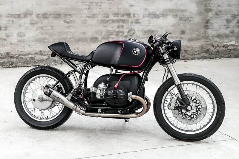 Мотоцикл BMW r90s