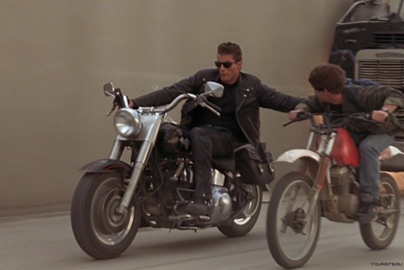 Мотоцикл Harley Davidson Терминатор 2