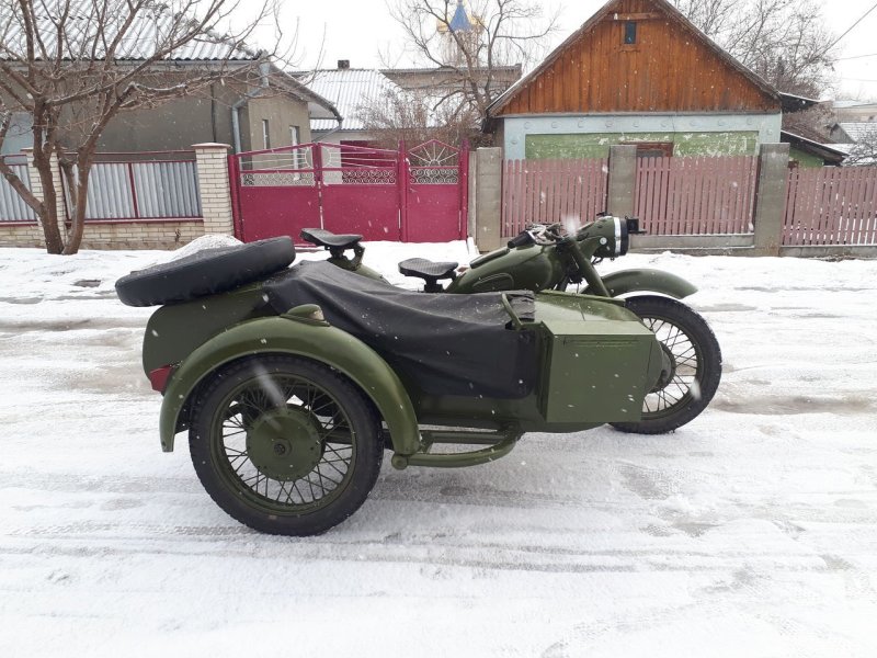 Мотоцикл к 750 армейский