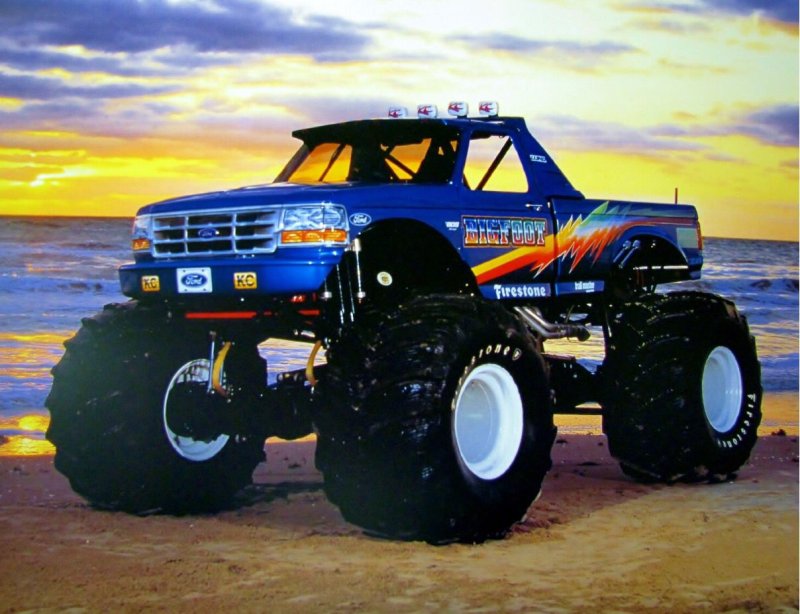 Монстр трак пикап бигфут