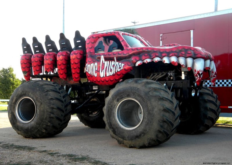 Монстр трак Bigfoot