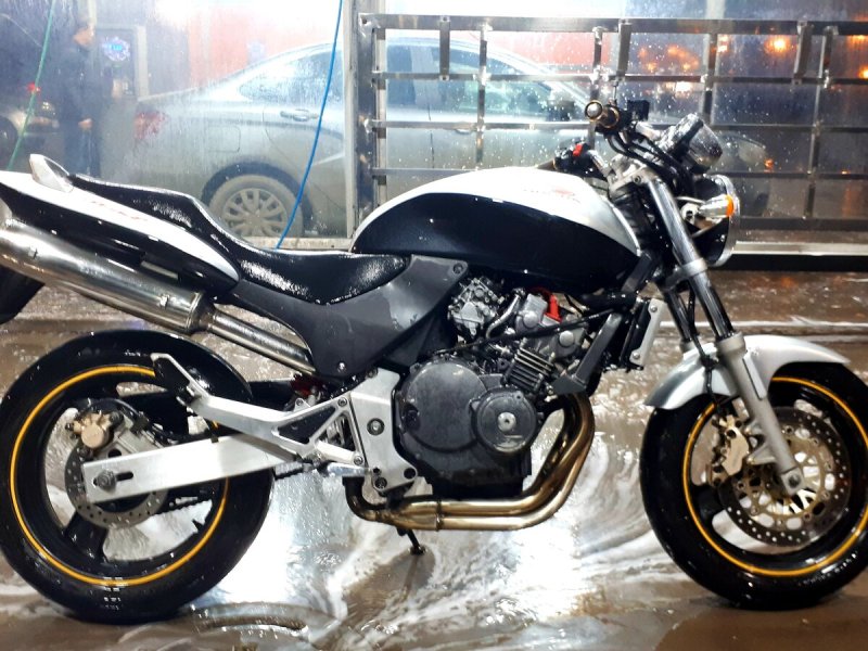 Honda CB 250 Hornet