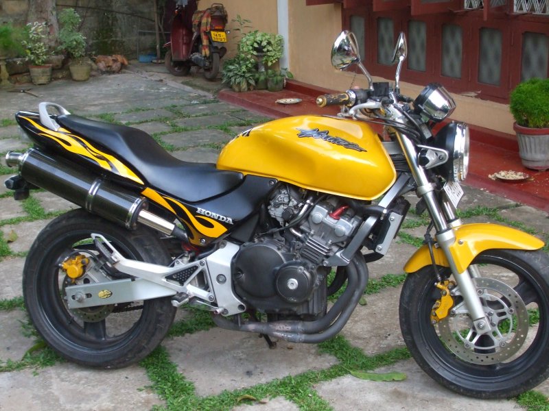 Honda CB 250 Hornet