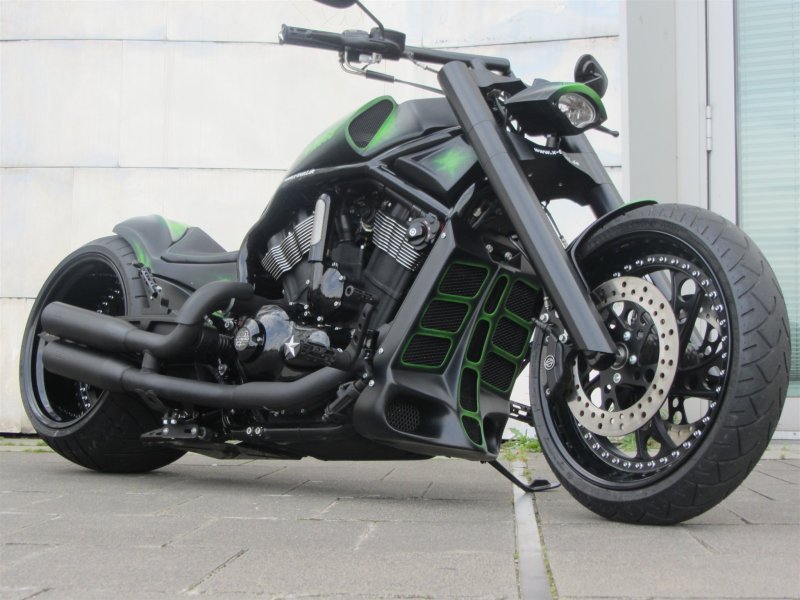 Харлей Дэвидсон v-Rod