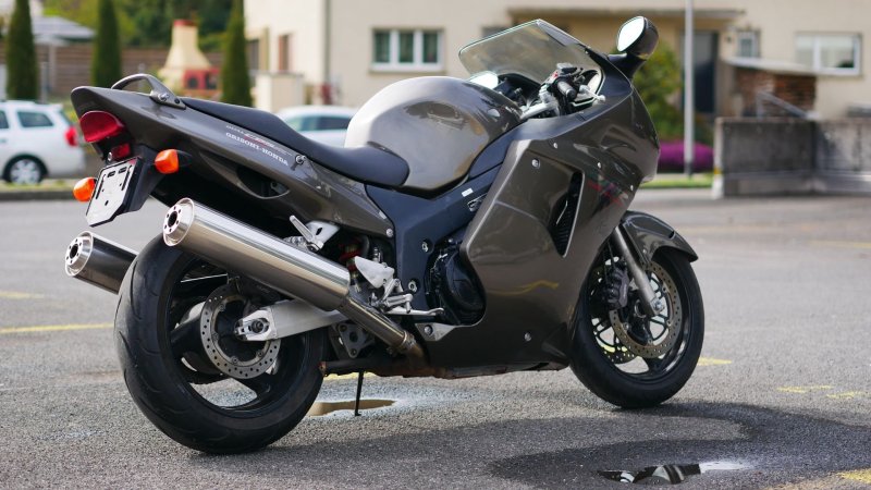 Honda CBR 1100 спорт турист