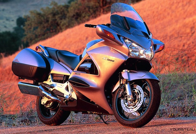 Мотоцикл Хонда St 1300