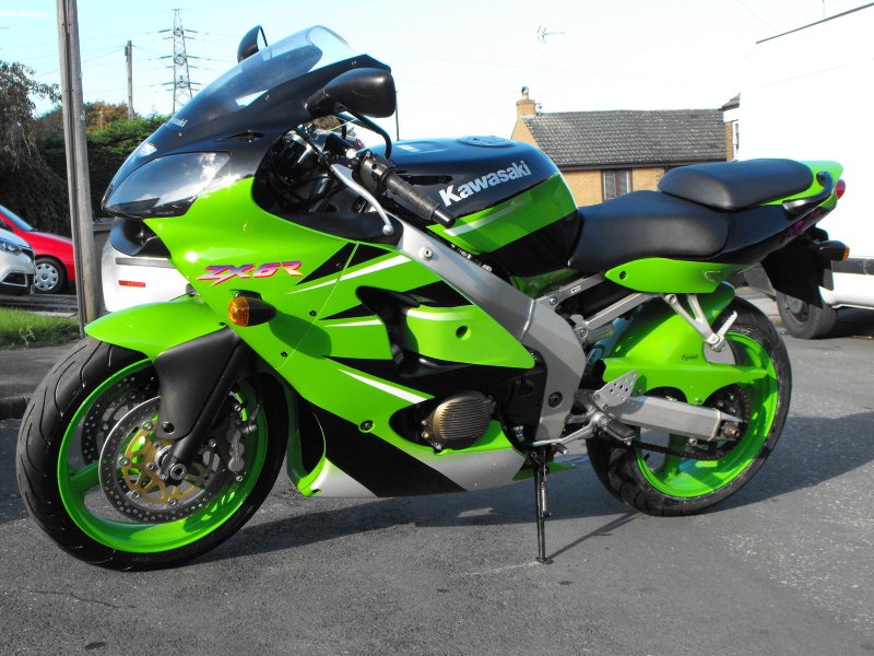 Kawasaki zx6r 2000