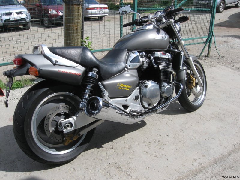 Мотоцикл Honda Дорожник
