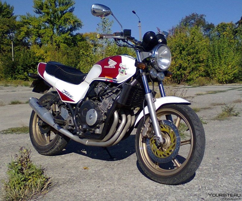 Мотоцикл Honda 250 кубов