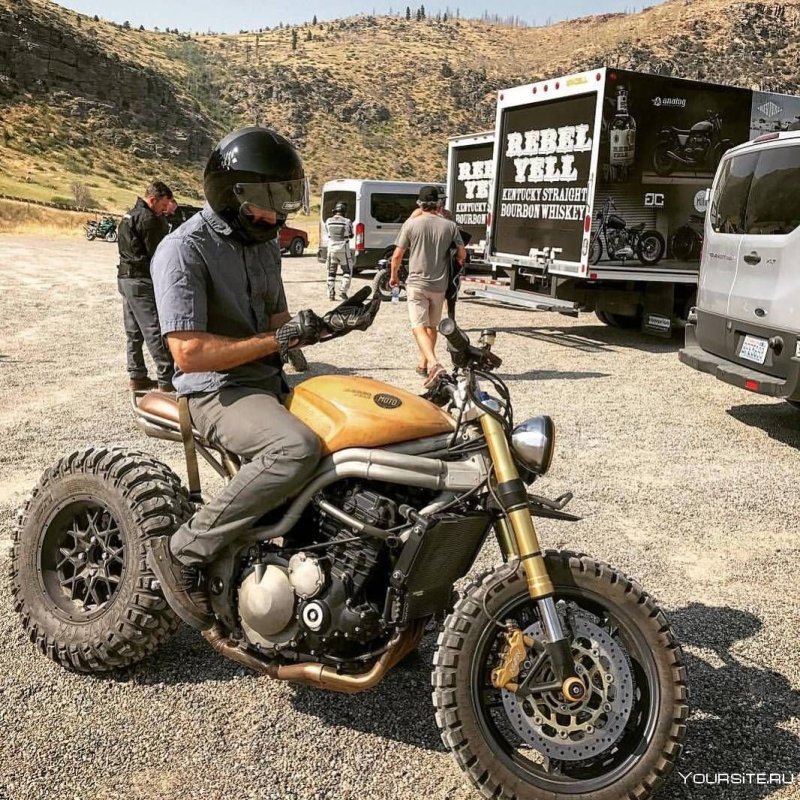 Внедорожный мотоцикл Scrambler
