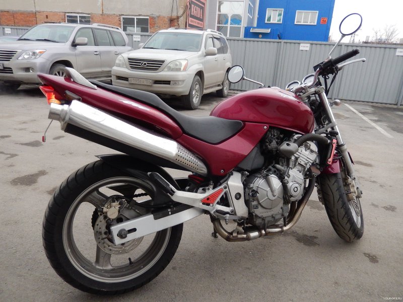 Мотоцикл Хонда 600 Дорожник