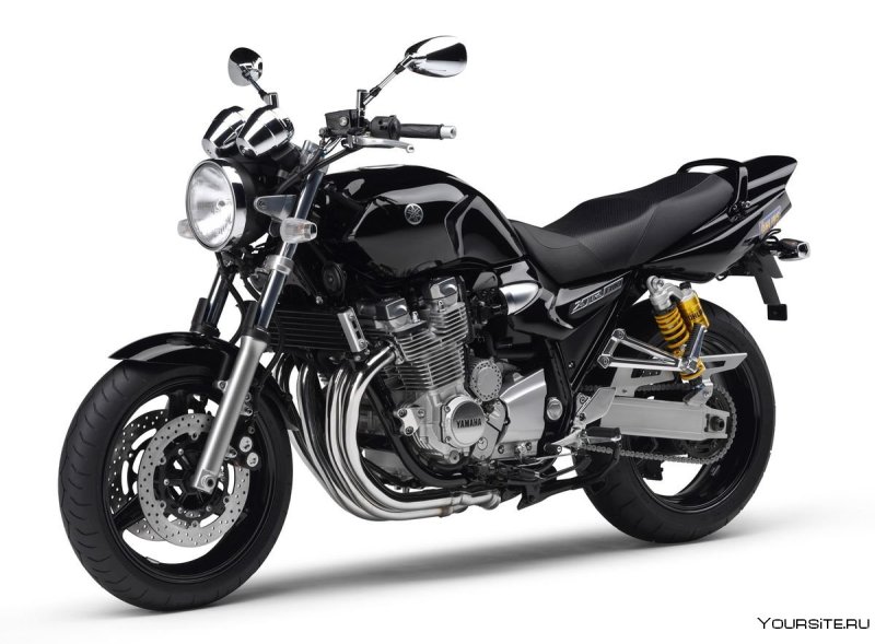 Yamaha XJR 1300 черный