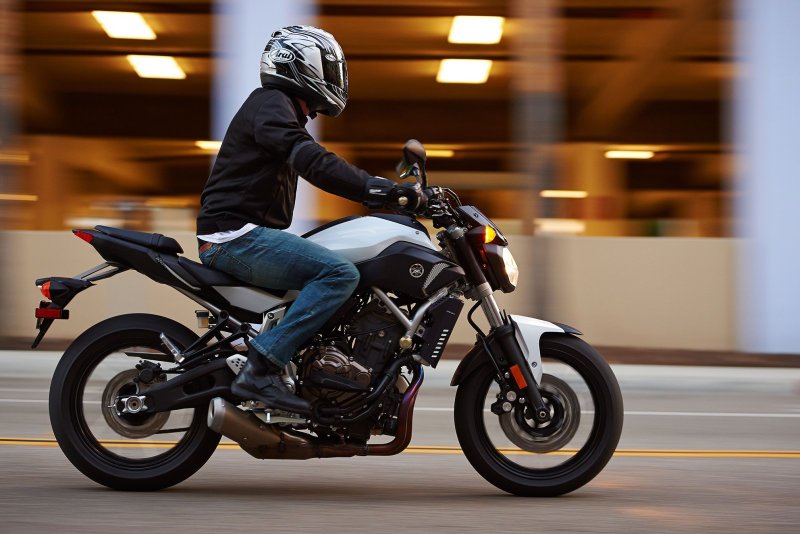 Yamaha fz7