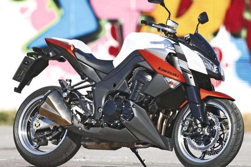 Kawasaki z1000 нейкид