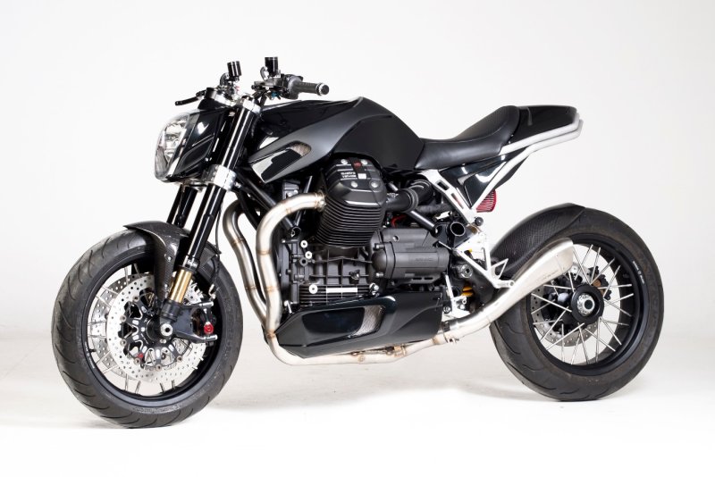 Moto Guzzi нейкед