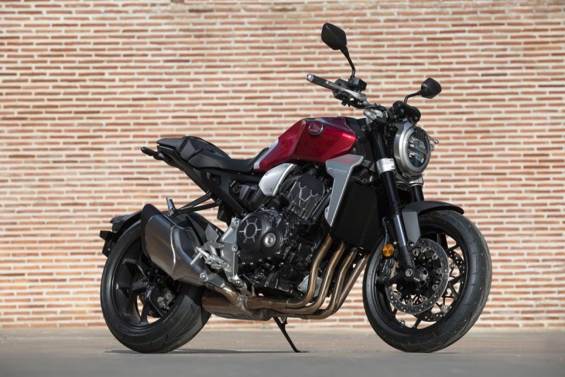 Хонда cb1000r 2021