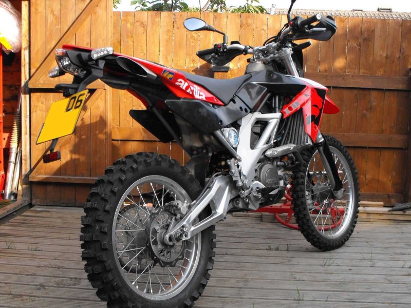 Априлия 250 эндуро