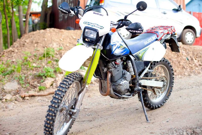 Suzuki dr250 2000г