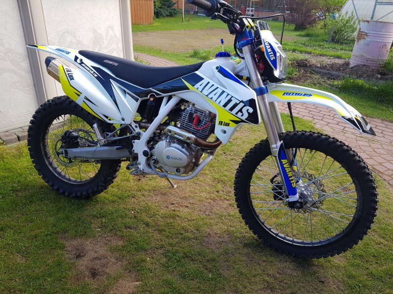 Avantis FX 250 Б/У
