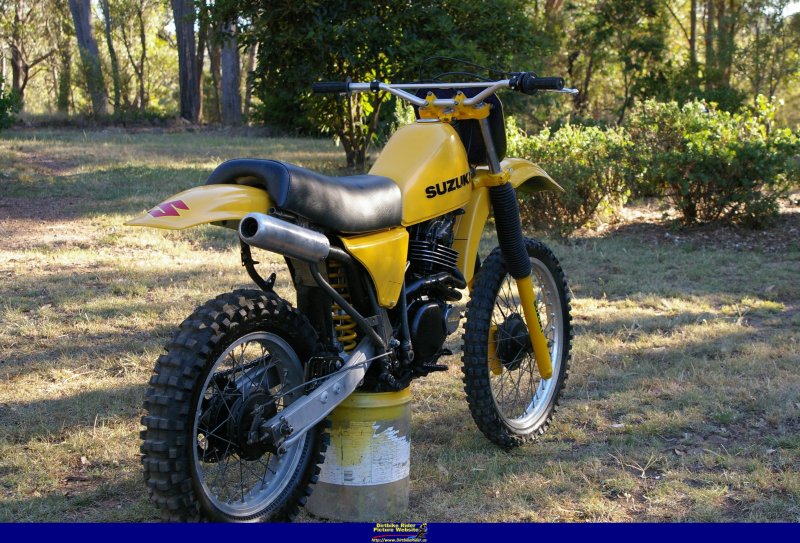 Suzuki dr250s