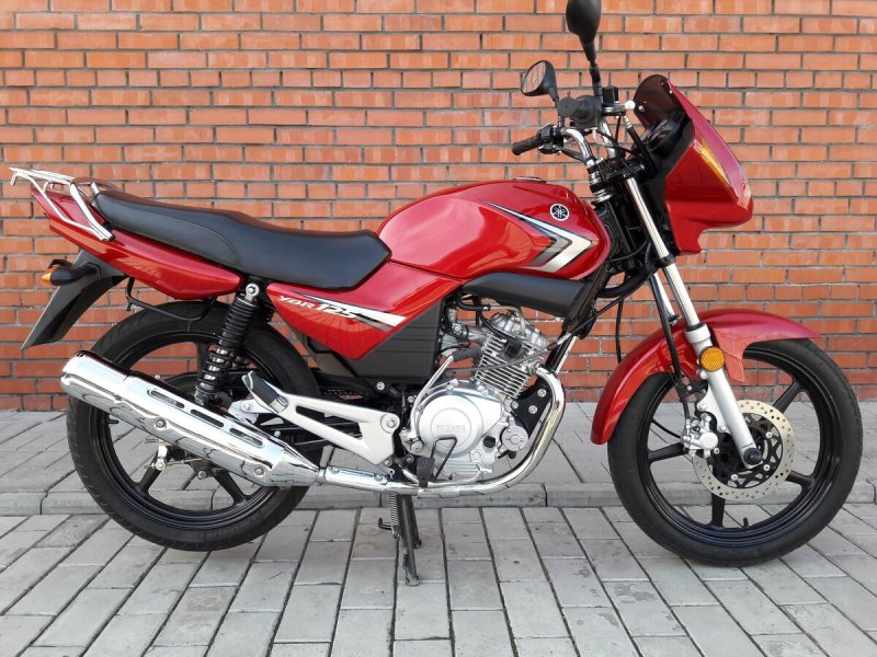 Yamaha YBR 125 красный